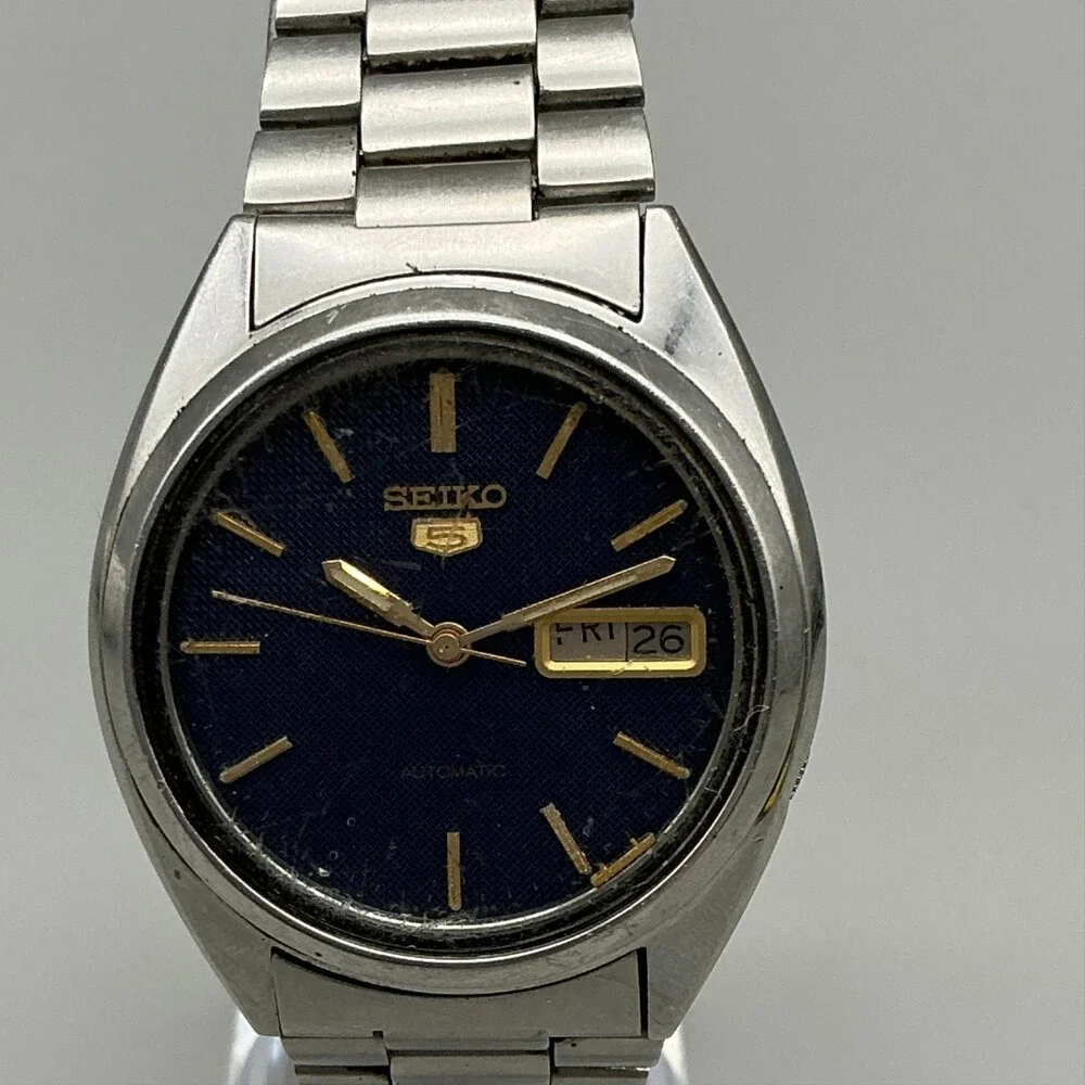 Vintage Seiko 5 7009-3040 Mens Watch 37mm Date Automatic NON WORKING For Parts